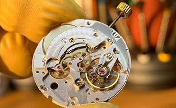 欧米茄专业服务 全面守护您的时计精准与美学